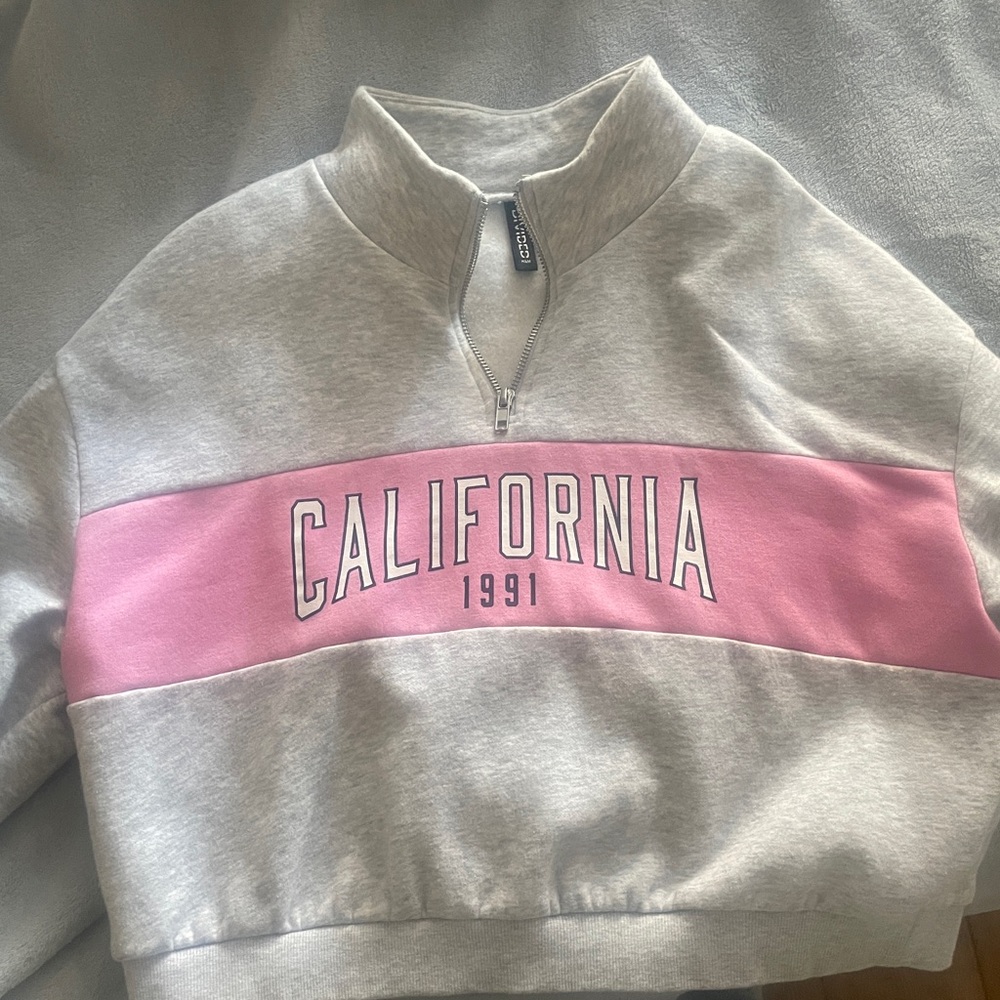 Gray and Pink California 1991 Cropped Sweatshirt